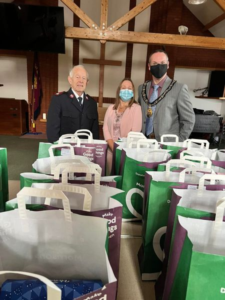 Christmas Day morning, the Mayor and Mayoress of Louth, visited the Louth Salvation Army delivering meals