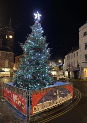 Christmas Tree and Lights Switched on 2021
