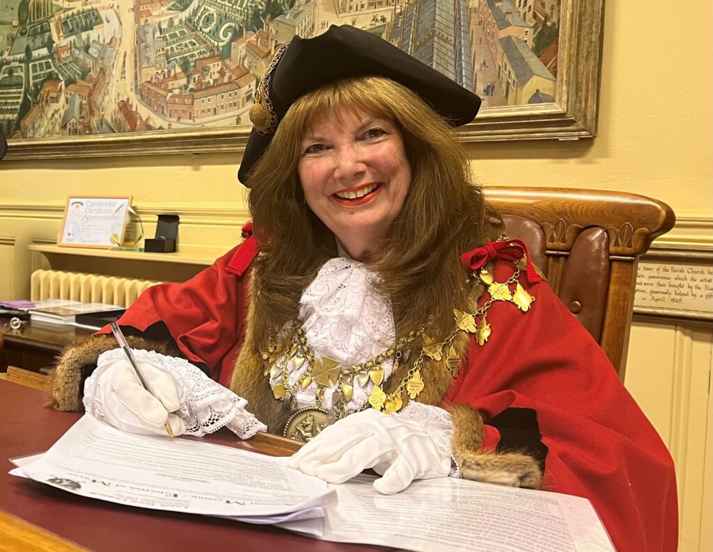 Mayor of Louth 2023 - Cllr. Julia Simmons