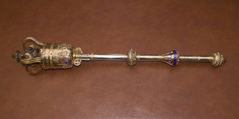 Small Mace complete © D Hobson